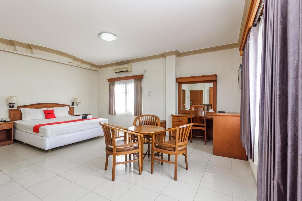 Reddoorz Plus Near Taman Siring Benuaanyar Exterior foto